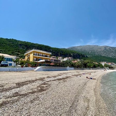 Riviera Hotel Poros  Bagian luar foto