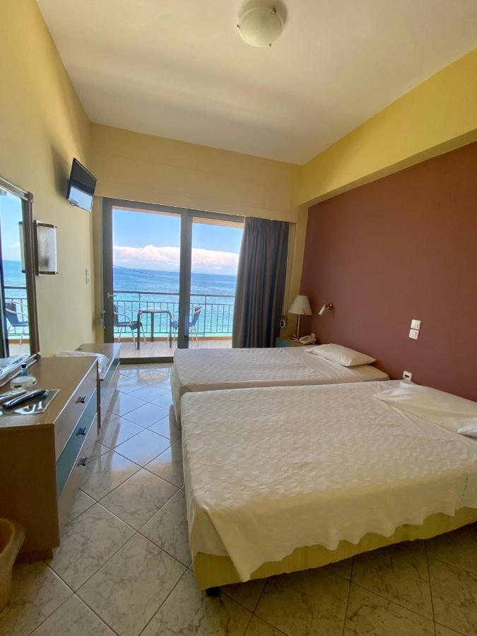 Riviera Hotel Poros  Bagian luar foto