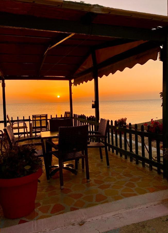 Riviera Hotel Poros  Bagian luar foto