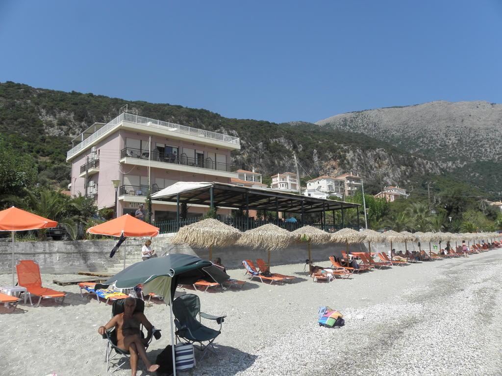 Riviera Hotel Poros  Bagian luar foto